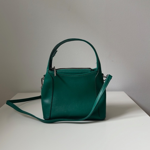 Matt and Nat Mini Cross Body Bag - Picture 4 of 5